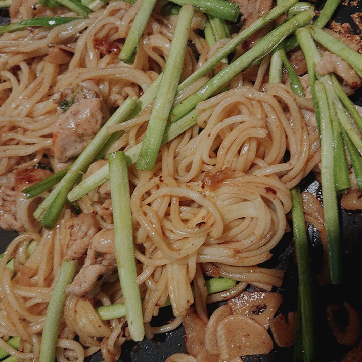 ニンニクニラのスタミナ焼きそば